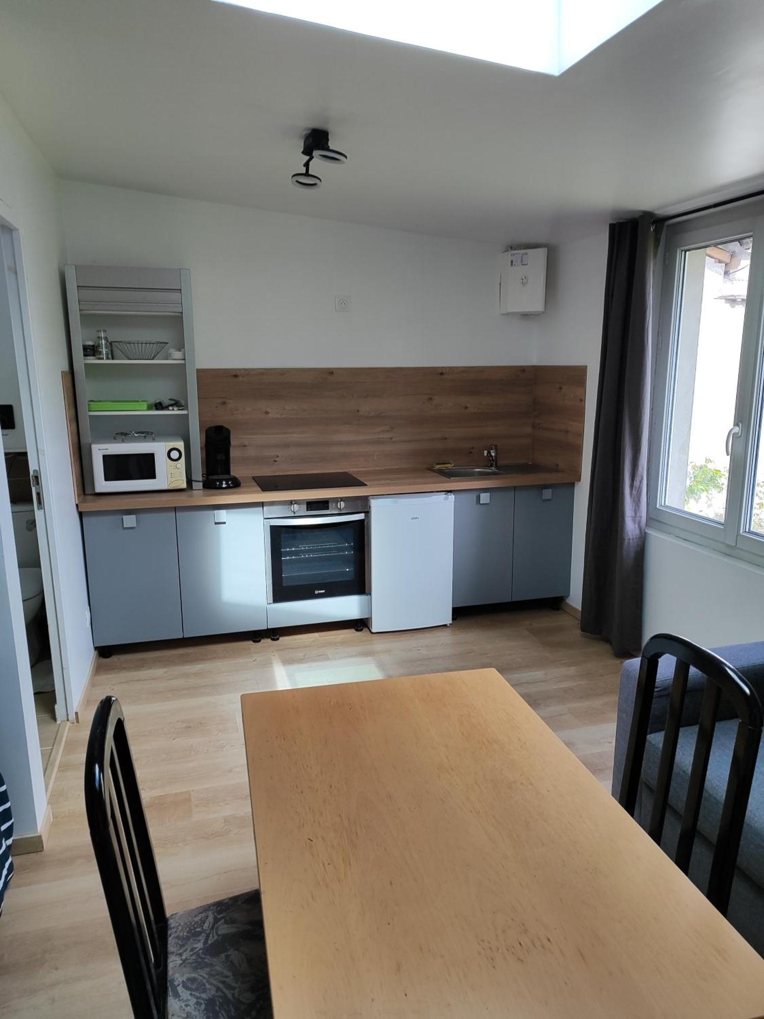 Studio Independant Avec Jardin Au Calme Neuilly-Plaisance Buitenkant foto